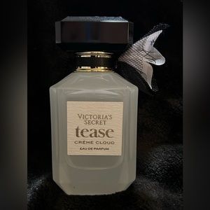 NWOT Victoria's Secret 50ml/1.7oz tease CREME CLOUD Eau de Parfum